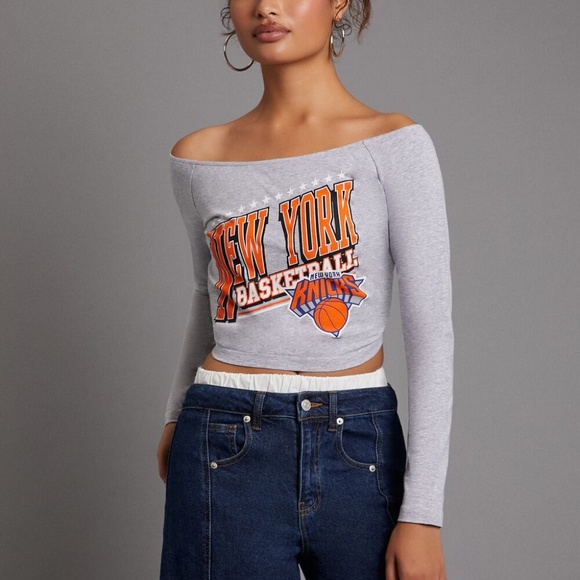 NWT NY New York Knicks Off-the-Shoulder Top - Picture 1 of 5
